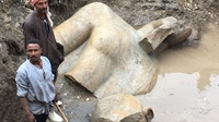 Uralte Statue ausgegraben
