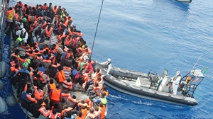 Zwei Flücht­lings­boo­te ge­sun­ken