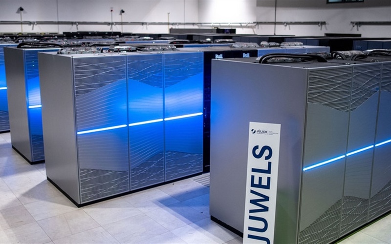 Supercomputer 